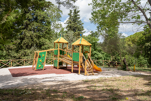 area-giochi-bambini-fontemaggio-assisi